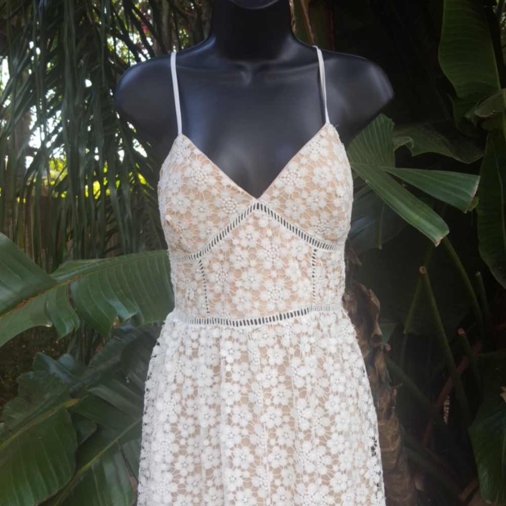 Lace midi
